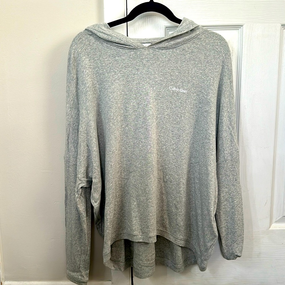 Pullover hoodie